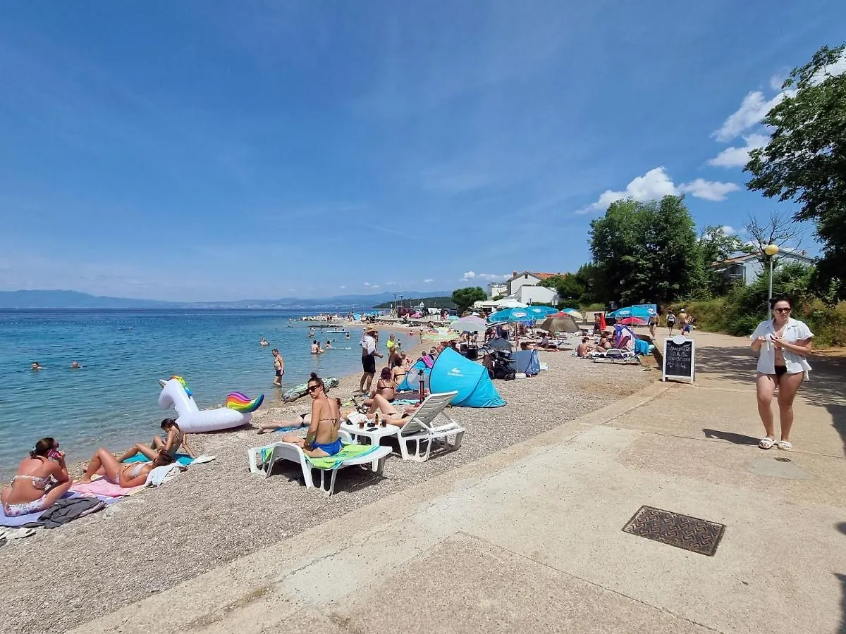 Apartment Sol Dolcevita Njivice Croatia